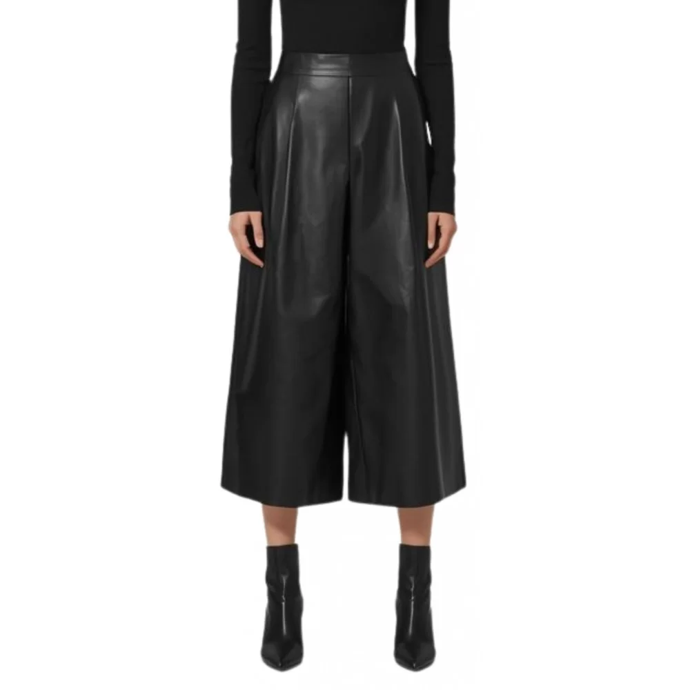 Jupe culotte longue en cuir d'agneau noir modèle Jisléne Jupe culotte longue en cuir d'agneau noir modèle Jisléne