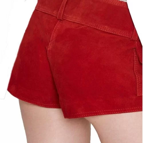 Short agneau velours couleur rouge femme modèle ANdrèa