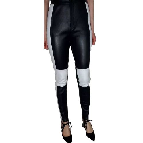 Pantalon modèle Mina en agneau stretch bicolore noir et blanc