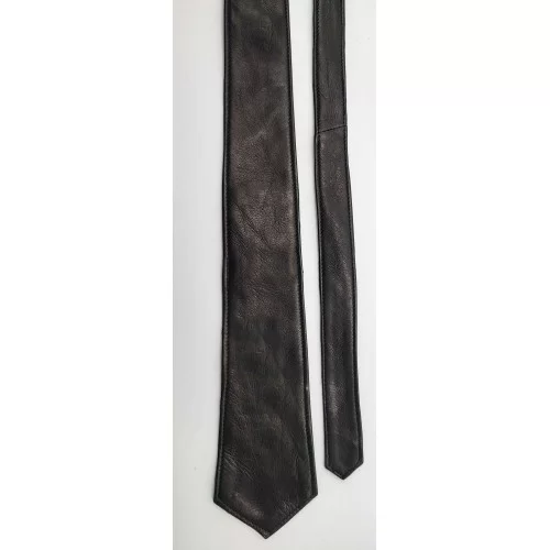 Cravate fine en cuir d'agneau noir existe en 100 couleurs