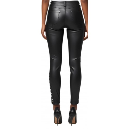 Pantalon jeans femme cuir d'agneau noir stretchavec rivets de chaque côté modèle Itiza