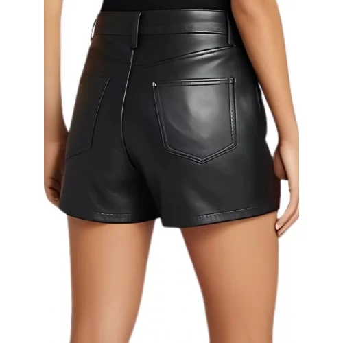 Short cuir style jeans en agneau noir modèle Crala
