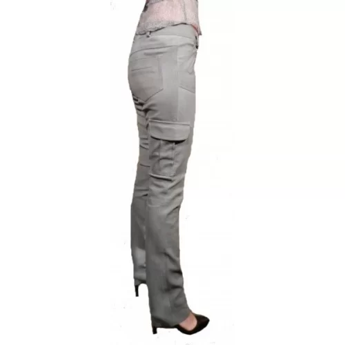 Pantalon cuir agneau stretch style cargo couleur grise modèle Caroline