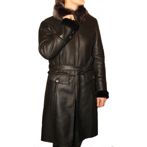 Leather pant model Cassandra