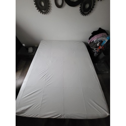 Drap housse lit double en cuir d'agneau blanc taille 140cm x 190cm