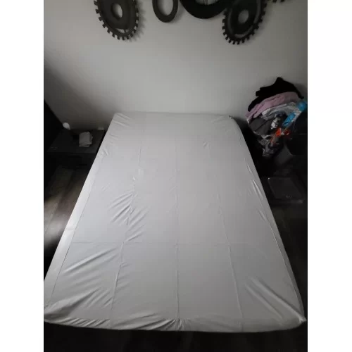 Drap housse lit double en cuir d'agneau blanc taille 140cm x 190cm
