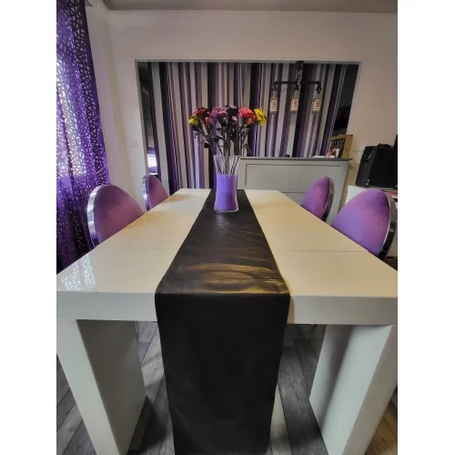Chemin de table en cuir d'agneau noir dimensions 285cm x 30cm