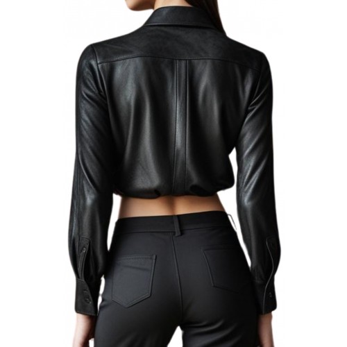 Chemise femme courte en agneau noir modèle Elvire