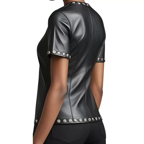 Tee shirt femme en cuir d'agneau noir avec rivets ronds en métal modèle Stanise