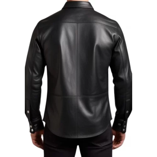 Chemise homme en cuir d'agneau noir fermée par boutons modèle Circly