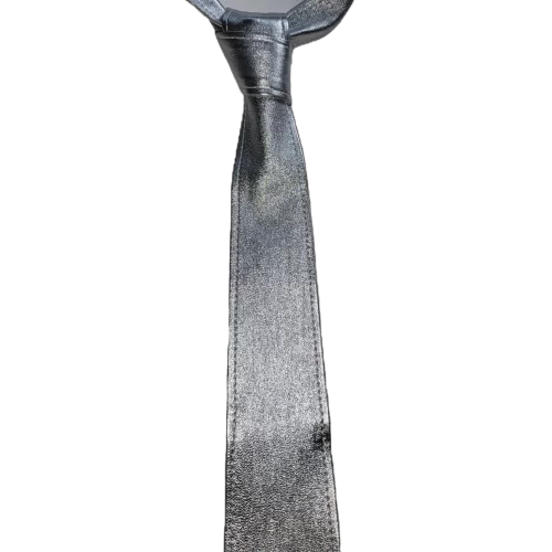 Cravate mi large en cuir d'agneau impression métal argent largeur au plus large en bas 5.5 cm à 6cm possibilité autres coloris