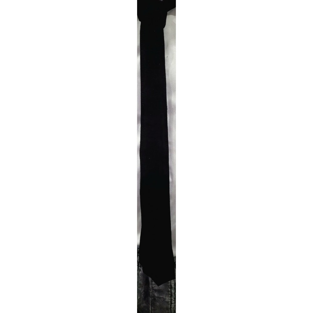 Cravate mi large en cuir d'agneau velours daim noir 4.5 cm à 5 cm au plus large en bas autres couleurs possibles