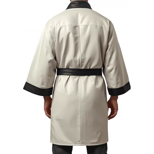 Kimono homme en cuir d'agneau blanc ceinture amovible et poches en cuir d'agneau noir modèle Darkane