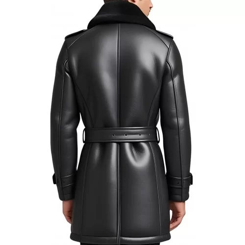 Trois quart homme type trench extèrieur en mouton retourné façon cuir huilé intèrieur mouton noir modèle Achille