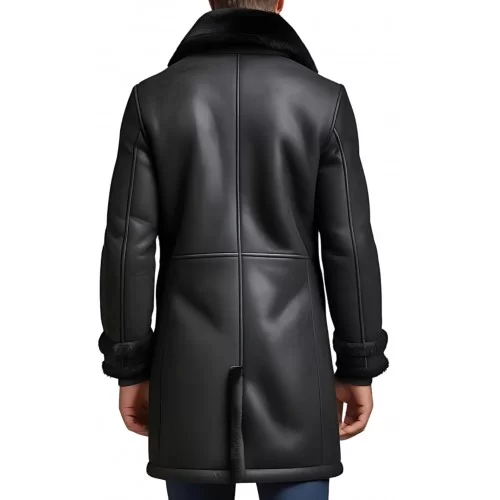 Trois quart homme extèrieur en mouton retourné façon cuir huilé intèrieur mouton noir modèle Louis