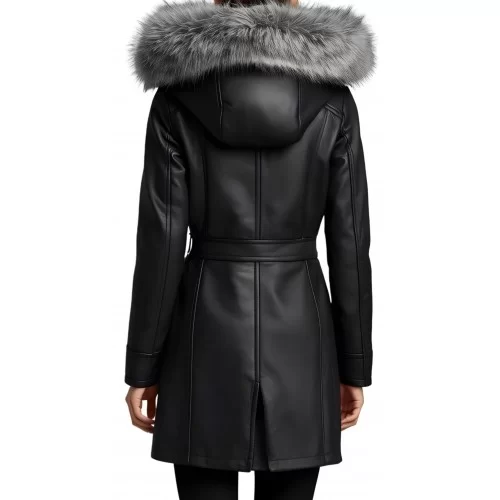 Manteau peau lainée mouton mérinos extèrieur aspect cuir huilé noir col renard argenté modèle Liliana